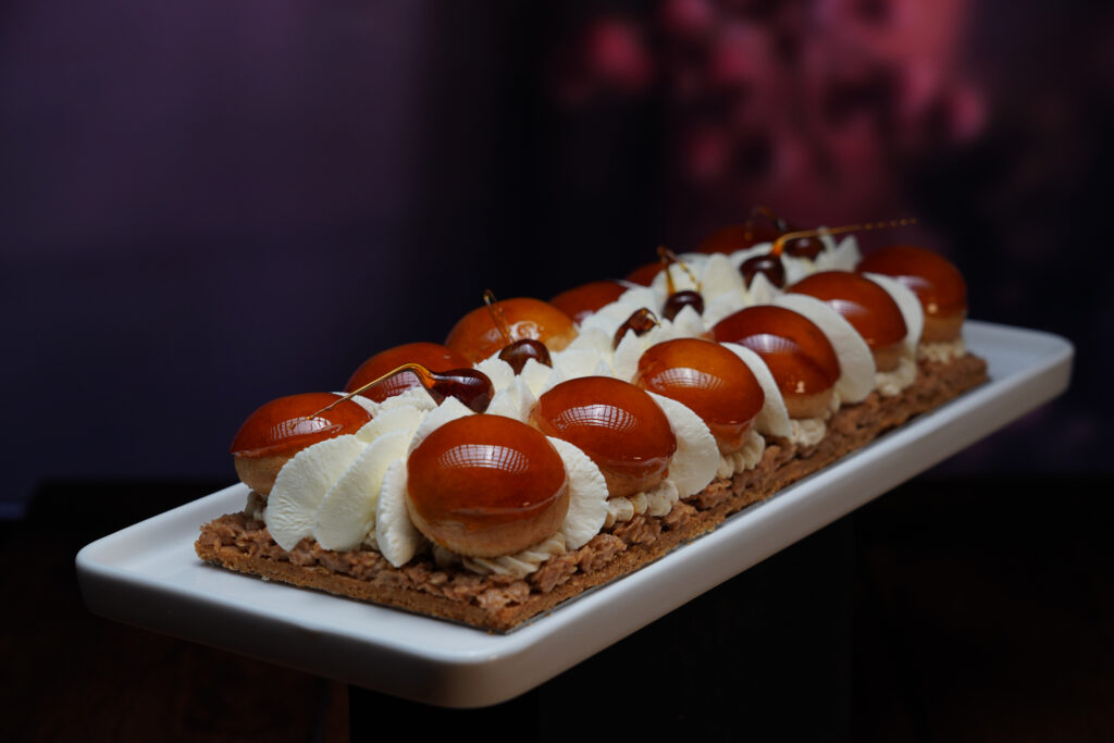 bouton de neige choux garnis sur pâte sablée