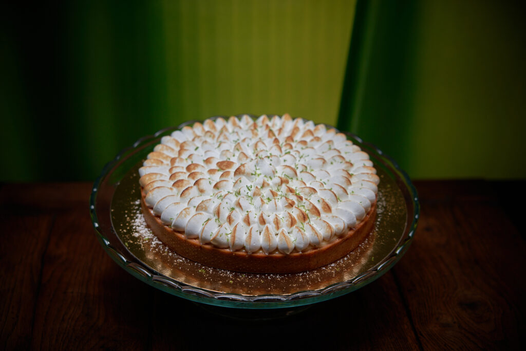 Tarte au citron meringuée avec crème d'amande