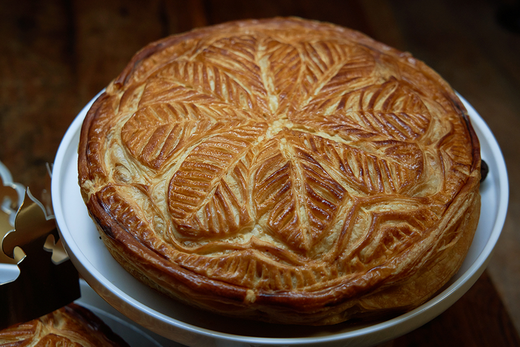 Galette des rois en paâte feuilletée et crème d'amandes